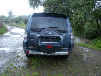 2008 Mitsubishi Pajero Images