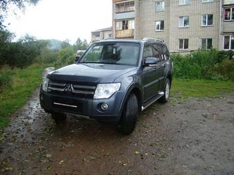 2008 Mitsubishi Pajero Pics