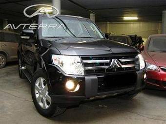 2008 Mitsubishi Pajero Photos