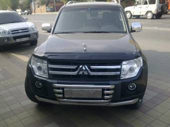 2008 Mitsubishi Pajero Pictures