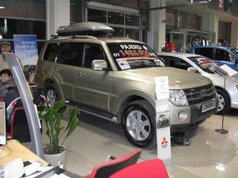 2008 Mitsubishi Pajero Pictures