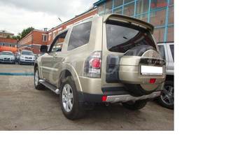 2008 Mitsubishi Pajero Pictures