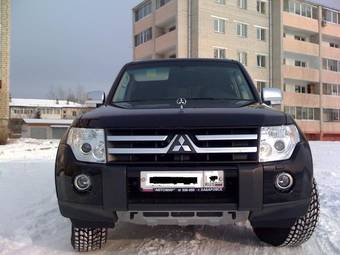 2008 Mitsubishi Pajero Photos