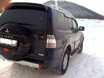 2008 Mitsubishi Pajero Pictures