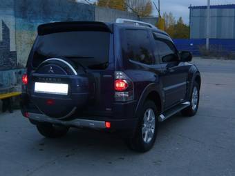 2008 Mitsubishi Pajero Pictures