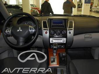 2008 Mitsubishi Pajero Pictures