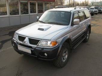 2008 Mitsubishi Pajero Pictures