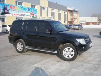 2008 Mitsubishi Pajero Pictures