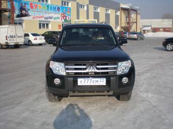 2008 Mitsubishi Pajero Photos