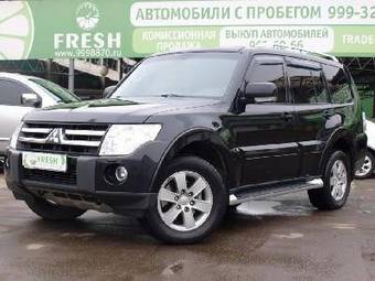 2008 Mitsubishi Pajero Images