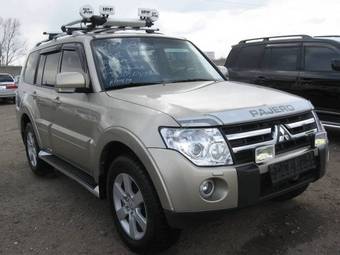 2008 Mitsubishi Pajero Wallpapers