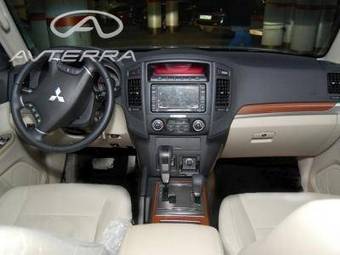 2008 Mitsubishi Pajero Pictures