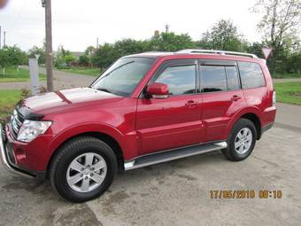 2008 Mitsubishi Pajero Photos