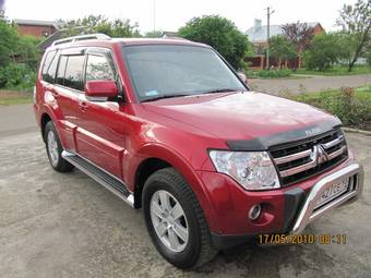 2008 Mitsubishi Pajero Photos