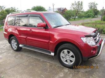 2008 Mitsubishi Pajero Images