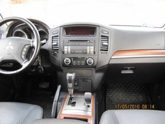 2008 Mitsubishi Pajero Pics