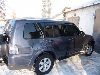 2008 Mitsubishi Pajero Pictures