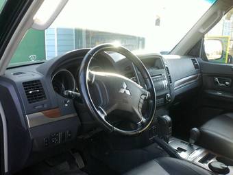 2008 Mitsubishi Pajero Pictures