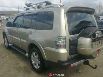 2008 Mitsubishi Pajero Pictures