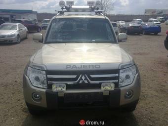 2008 Mitsubishi Pajero Photos