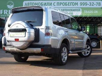 2008 Mitsubishi Pajero Photos