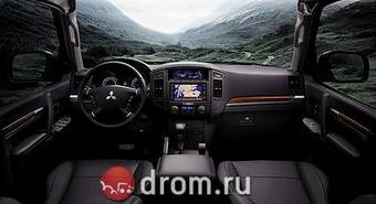 2009 Mitsubishi Pajero Pictures