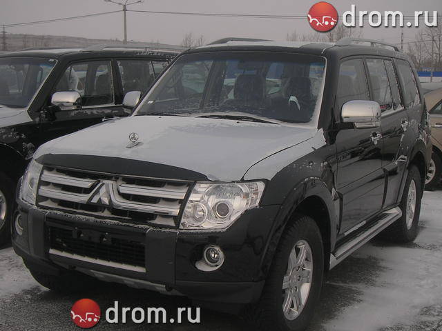 2009 Mitsubishi Pajero