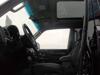 2009 Mitsubishi Pajero Pictures