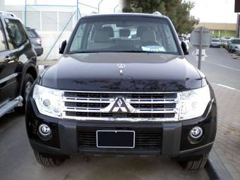 2009 Mitsubishi Pajero Pictures