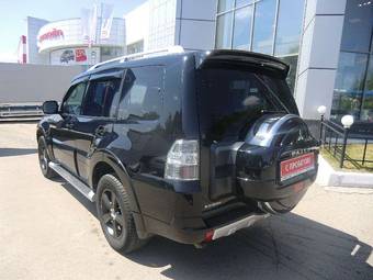 2011 Mitsubishi Pajero Pictures