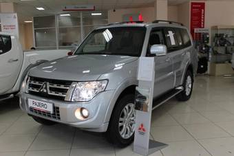 2012 Mitsubishi Pajero Pictures