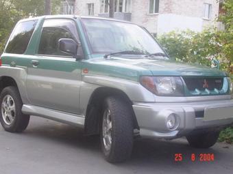 1998 Mitsubishi Pajero iO