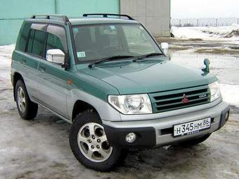 1998 Mitsubishi Pajero iO