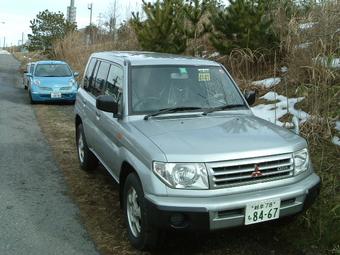 1998 Mitsubishi Pajero iO