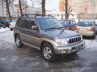 1998 Mitsubishi Pajero iO