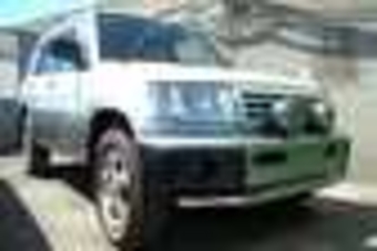 1998 Mitsubishi Pajero iO