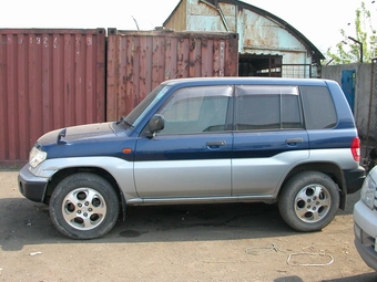 1998 Mitsubishi Pajero iO