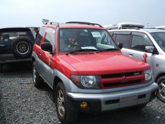 1998 Mitsubishi Pajero iO