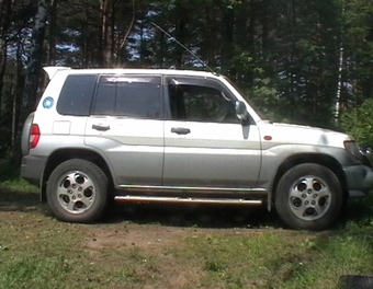 1998 Mitsubishi Pajero iO