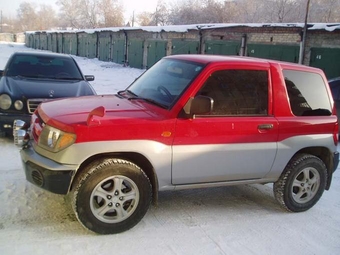 1998 Mitsubishi Pajero iO