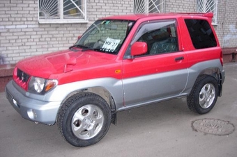 1998 Mitsubishi Pajero iO