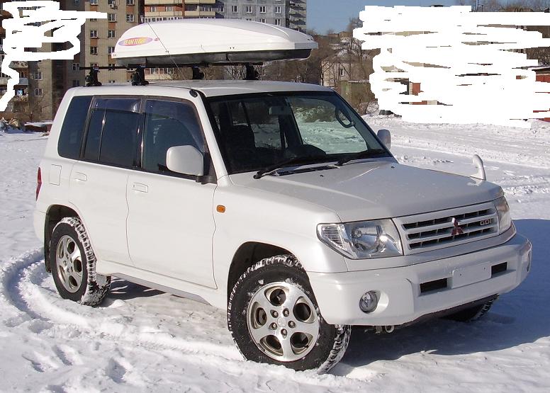 1998 Mitsubishi Pajero iO