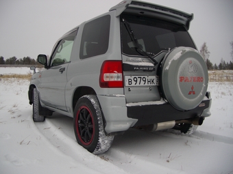 1998 Mitsubishi Pajero iO