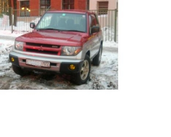 1998 Pajero iO