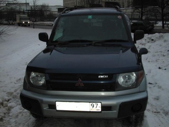 1998 Mitsubishi Pajero iO