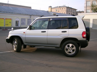 Mitsubishi Pajero iO