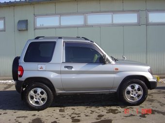 1998 Pajero iO