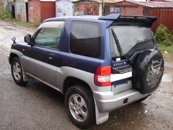 1998 Mitsubishi Pajero iO