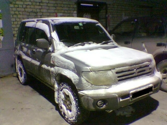 1998 Mitsubishi Pajero iO