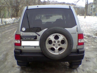 1998 Pajero iO